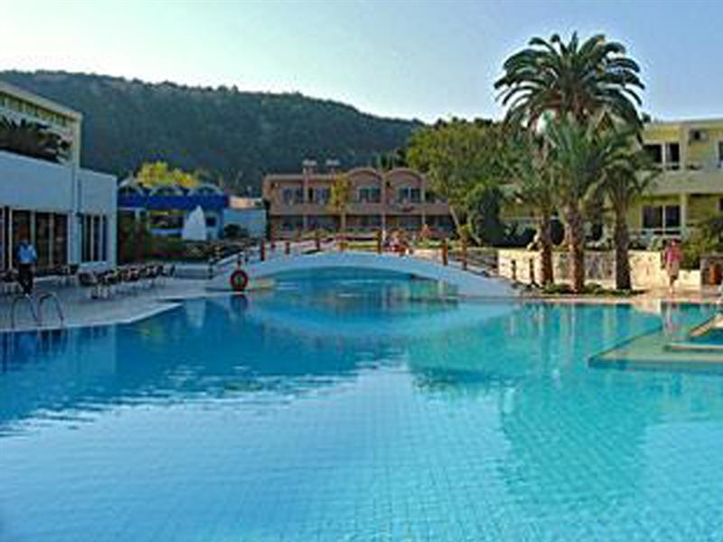 איקסיה Avra Beach Resort מראה חיצוני תמונה